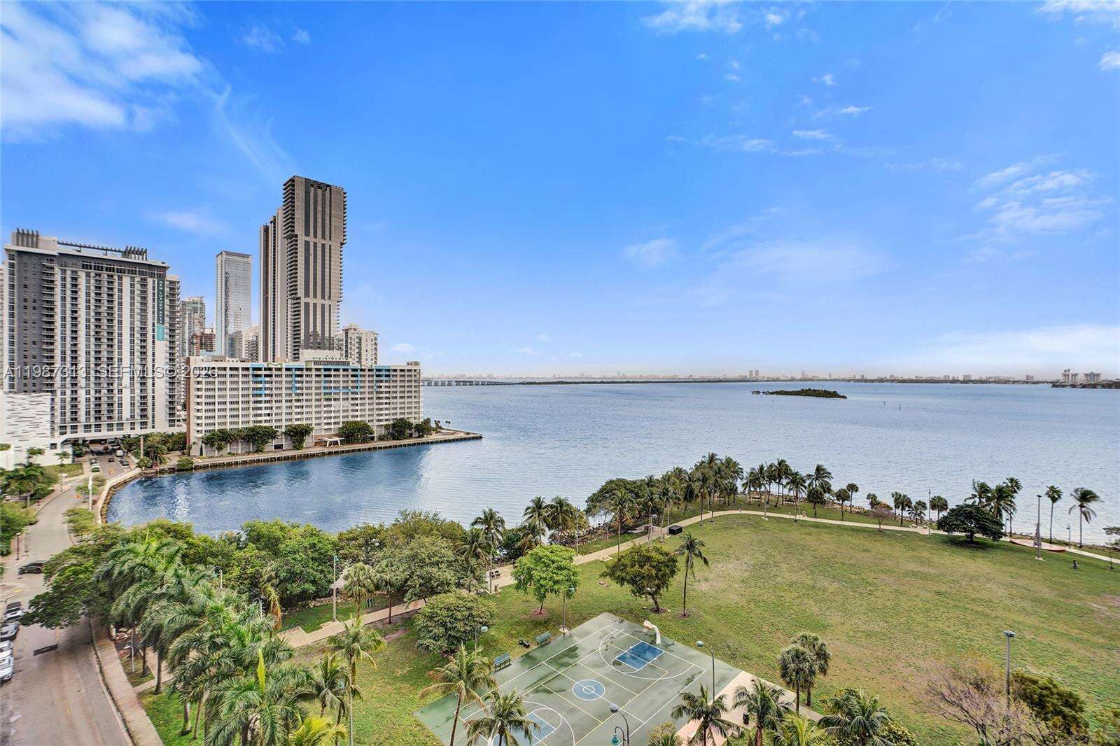 Quantum On The Bay at 1900 Bayshore Dr, Miami, FL 33132 - For Sale photo 54