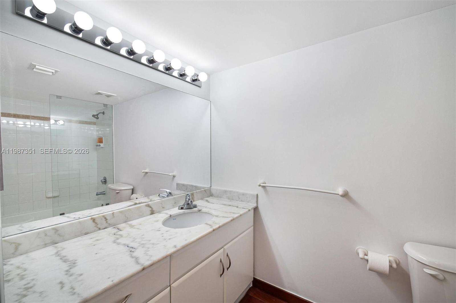 The Club At Brickell Bay at 1200 Brickell Bay Dr, Miami, FL 33131 - For Sale photo 11