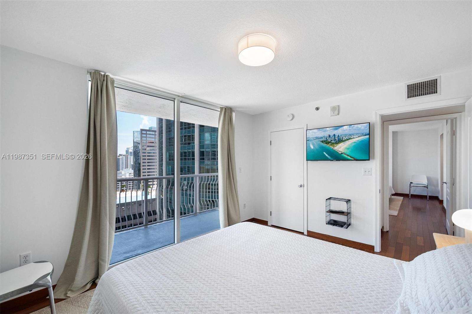 The Club At Brickell Bay at 1200 Brickell Bay Dr, Miami, FL 33131 - For Sale photo 16