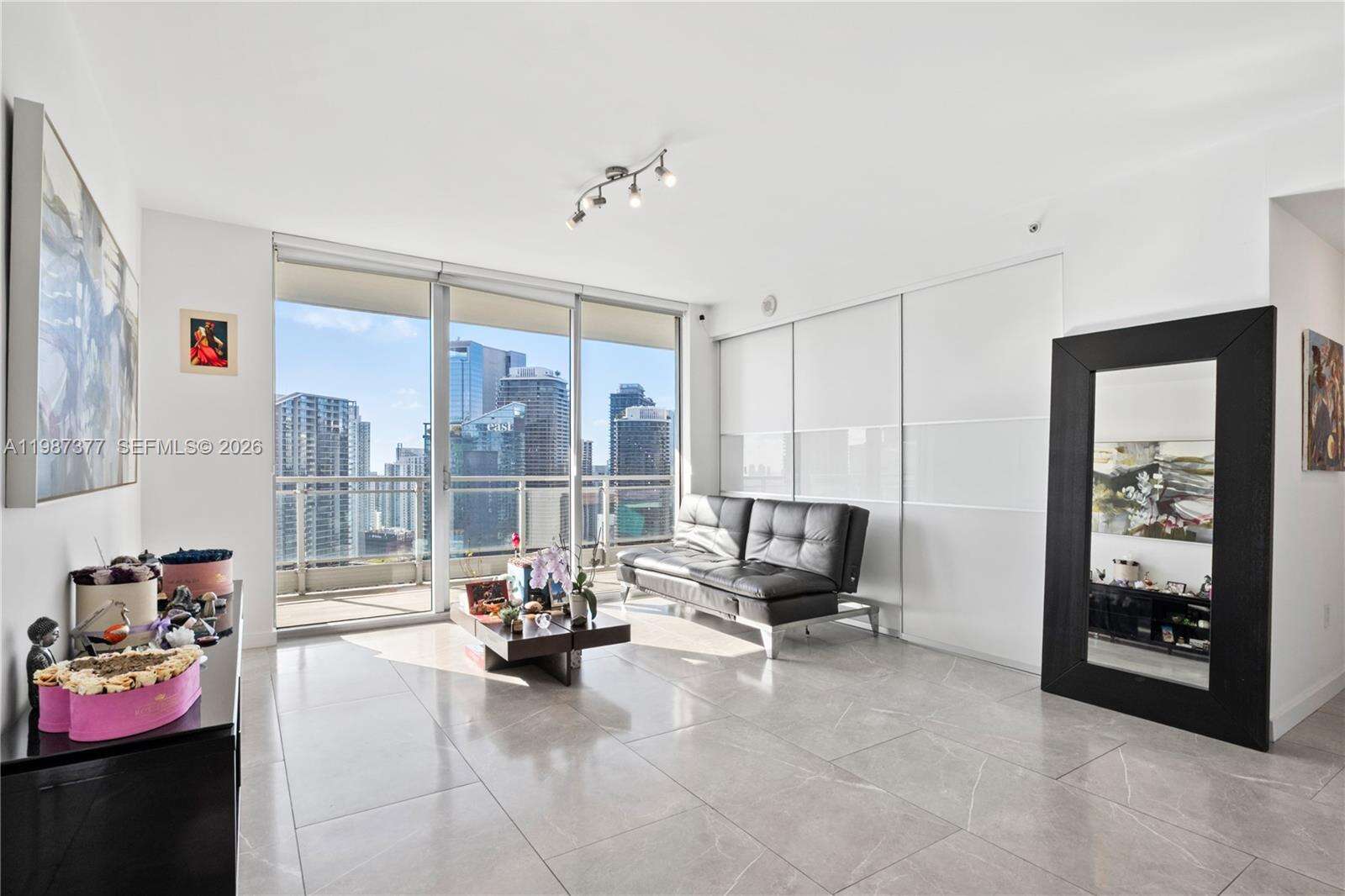 The Ivy at 90 3 St, Miami, FL 33130 - For Sale photo 4