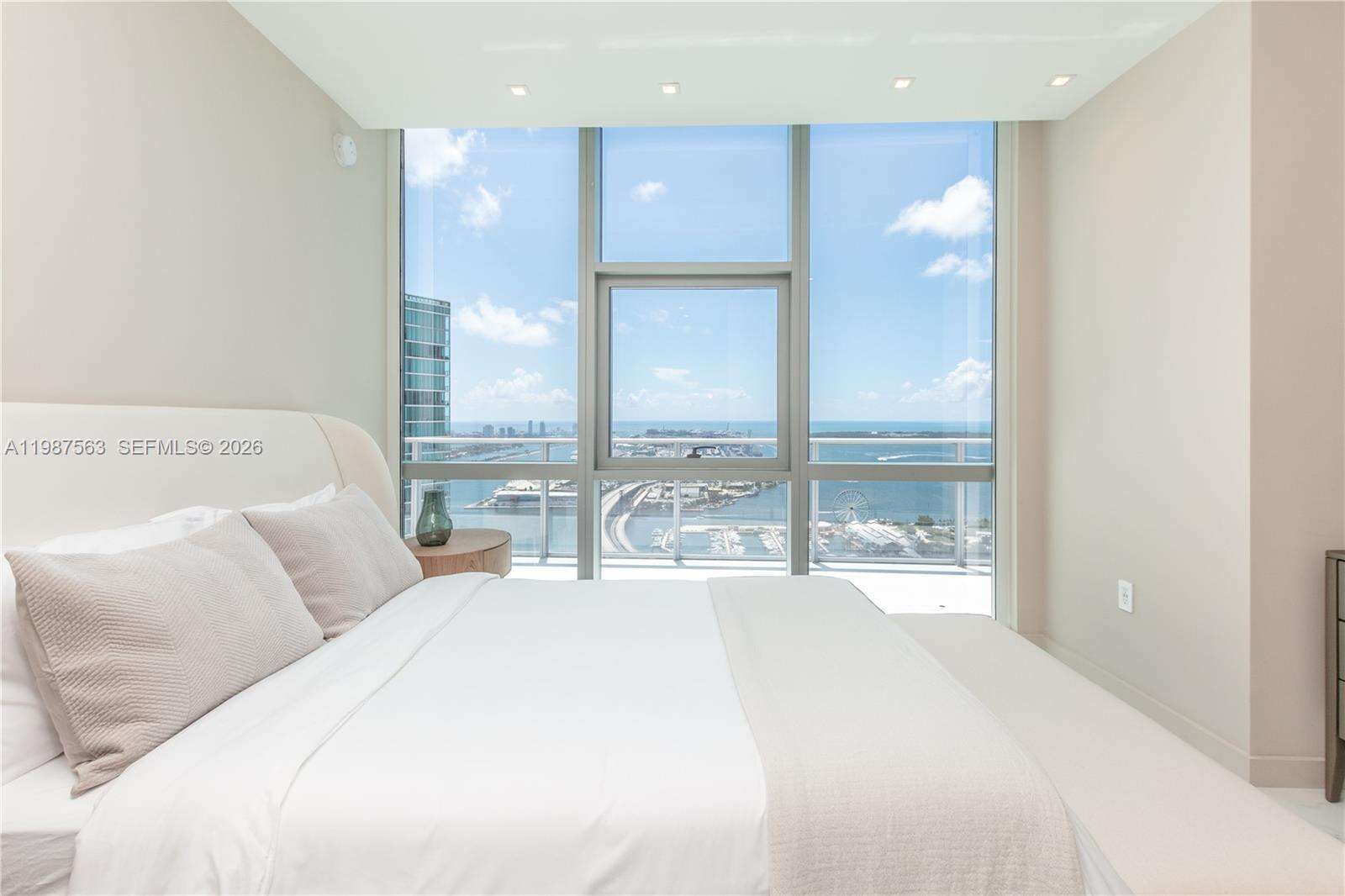 PARAMOUNT MIAMI WORLDCENTER - 851 1 Ave, Miami, FL 33132 | Picture 48