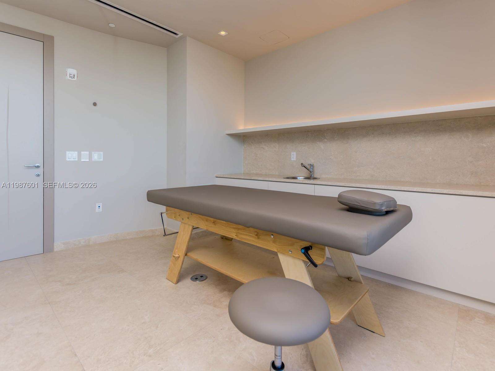 Brickell Flatiron at 1000 Brickell Plz, Miami, FL 33131 - For Sale photo 52