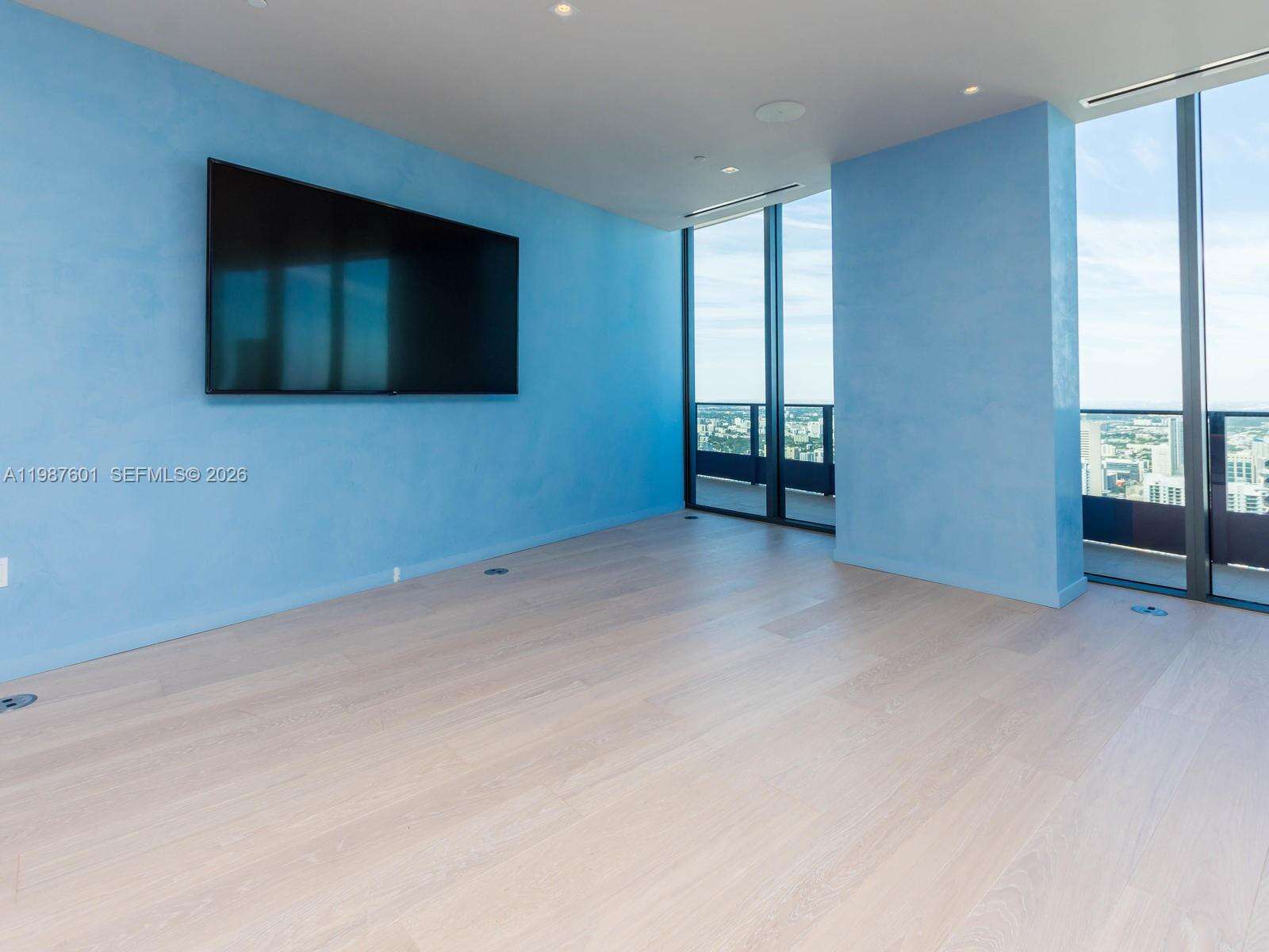Brickell Flatiron at 1000 Brickell Plz, Miami, FL 33131 - For Sale photo 63