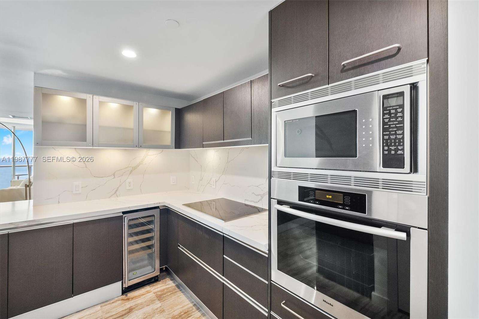 Jade Beach at 17001 Collins Ave, Sunny Isles Beach, FL 33160 - For Sale photo 11