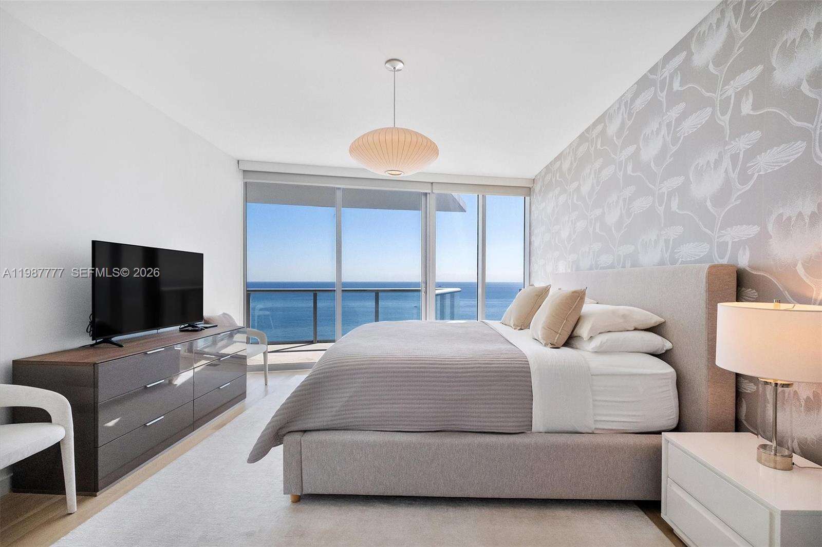 Jade Beach at 17001 Collins Ave, Sunny Isles Beach, FL 33160 - For Sale photo 12