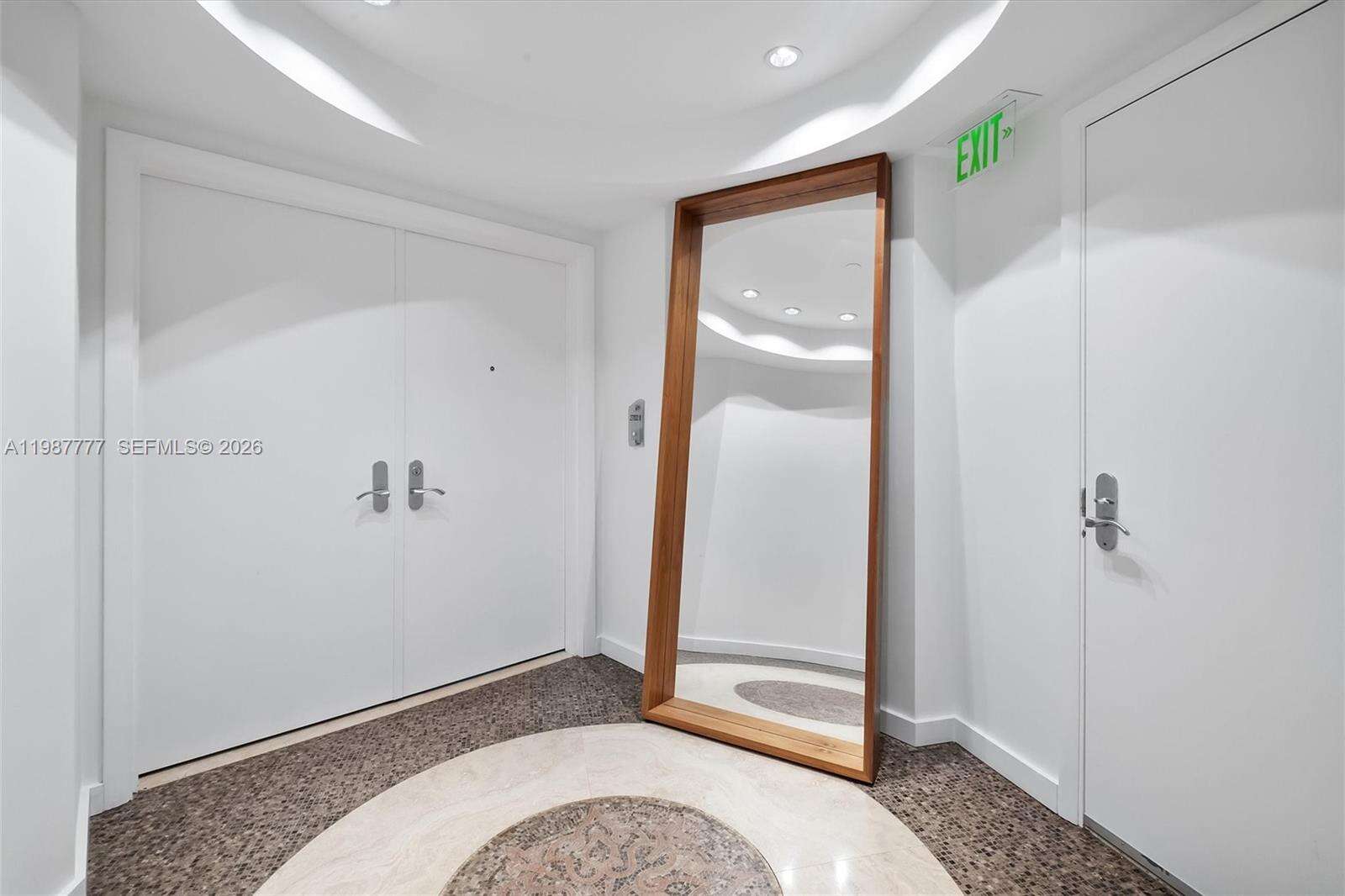 Jade Beach at 17001 Collins Ave, Sunny Isles Beach, FL 33160 - For Sale photo 24