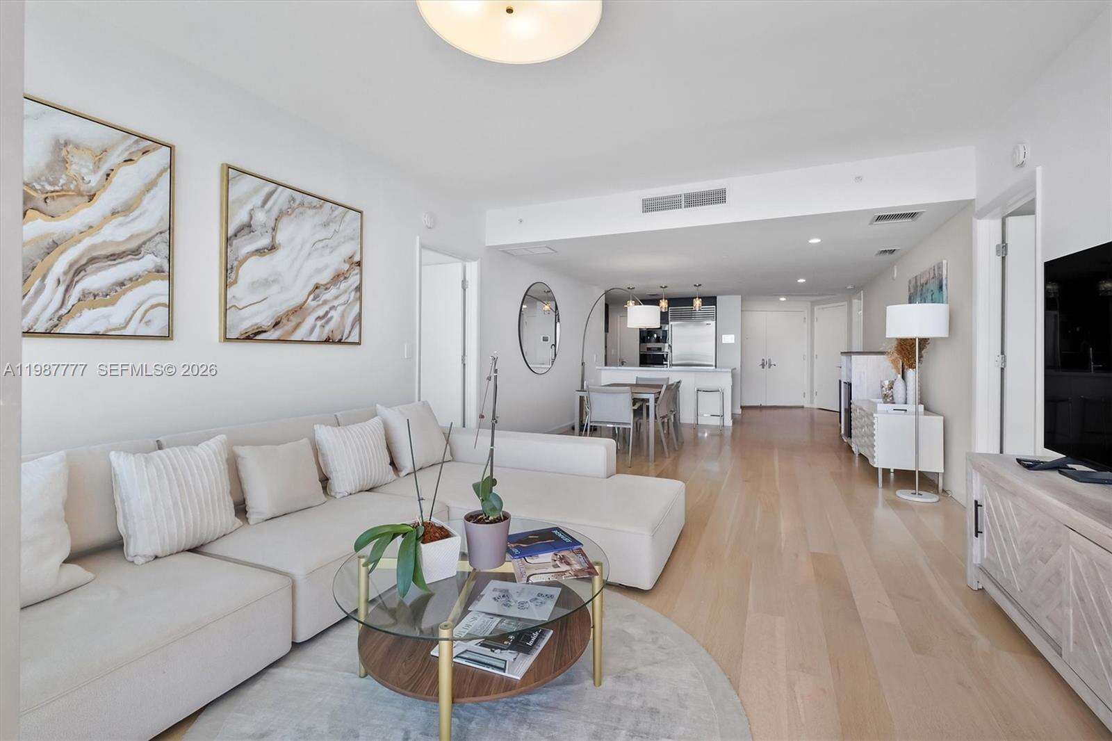Jade Beach at 17001 Collins Ave, Sunny Isles Beach, FL 33160 - For Sale photo 5