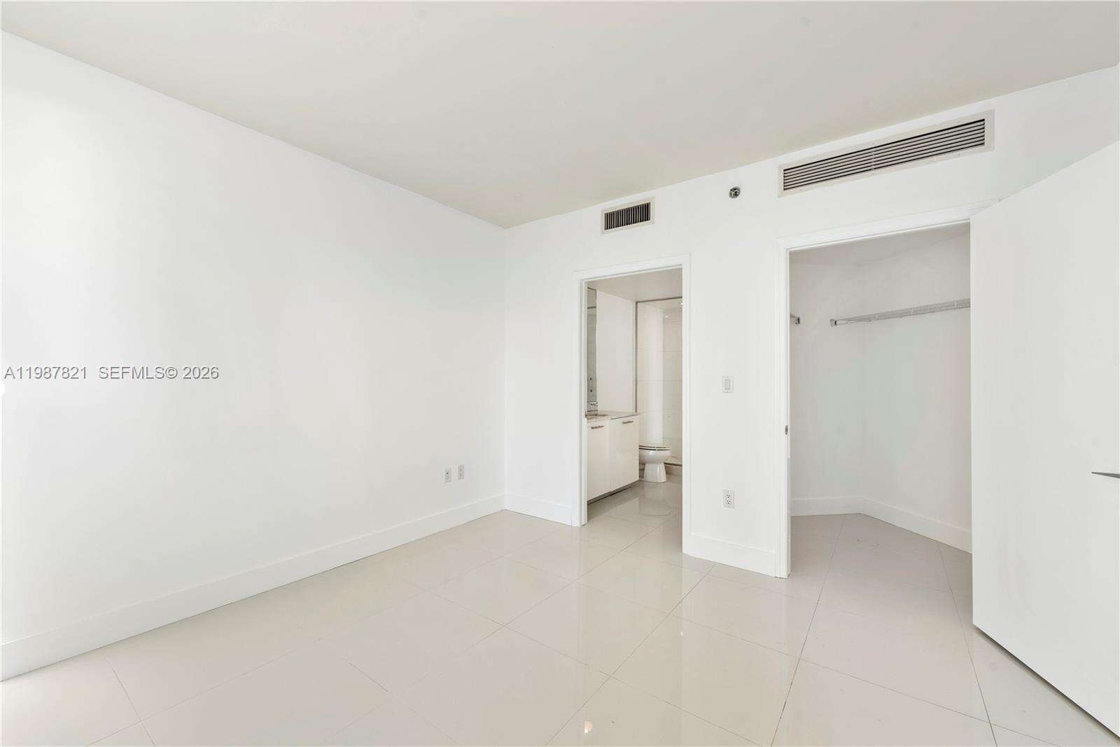 500 Brickell at 500 Brickell Ave, Miami, FL 33131 - For Sale photo 14