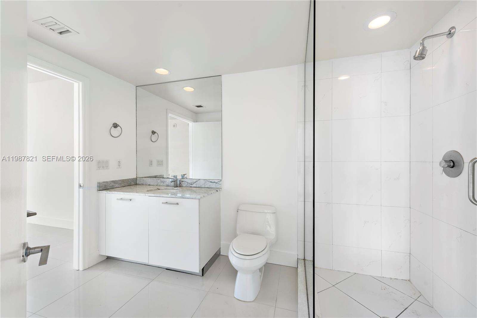 500 Brickell at 500 Brickell Ave, Miami, FL 33131 - For Sale photo 16