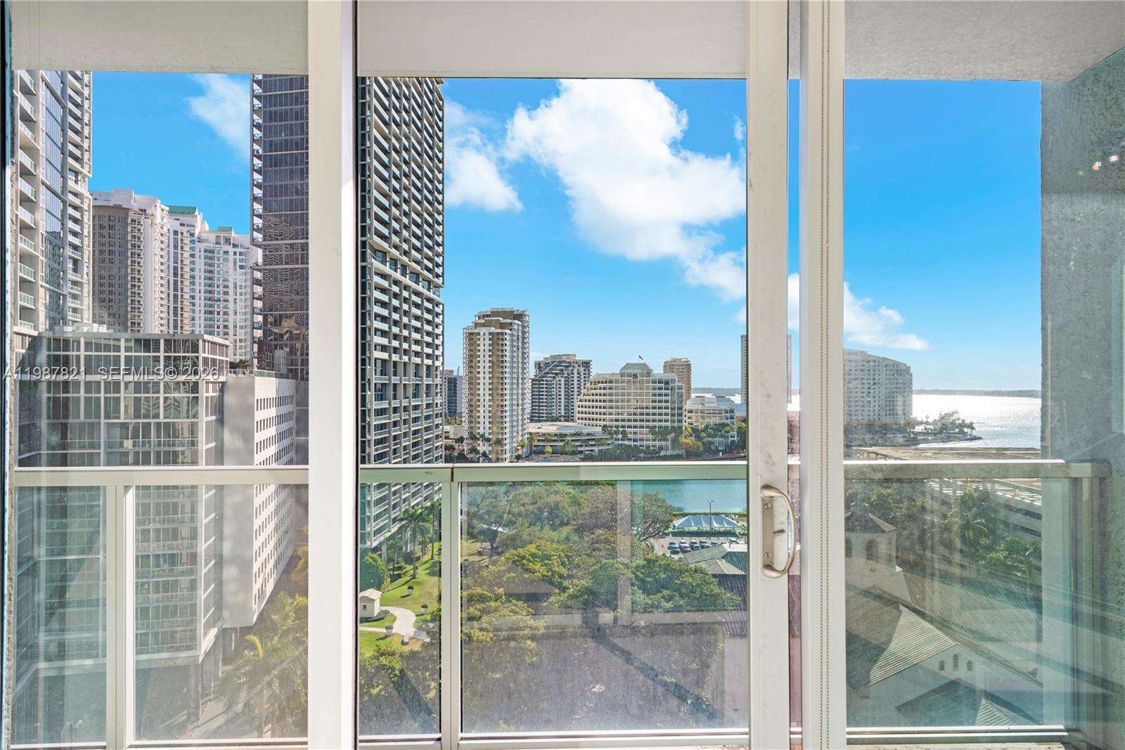 500 Brickell at 500 Brickell Ave, Miami, FL 33131 - For Sale photo 17