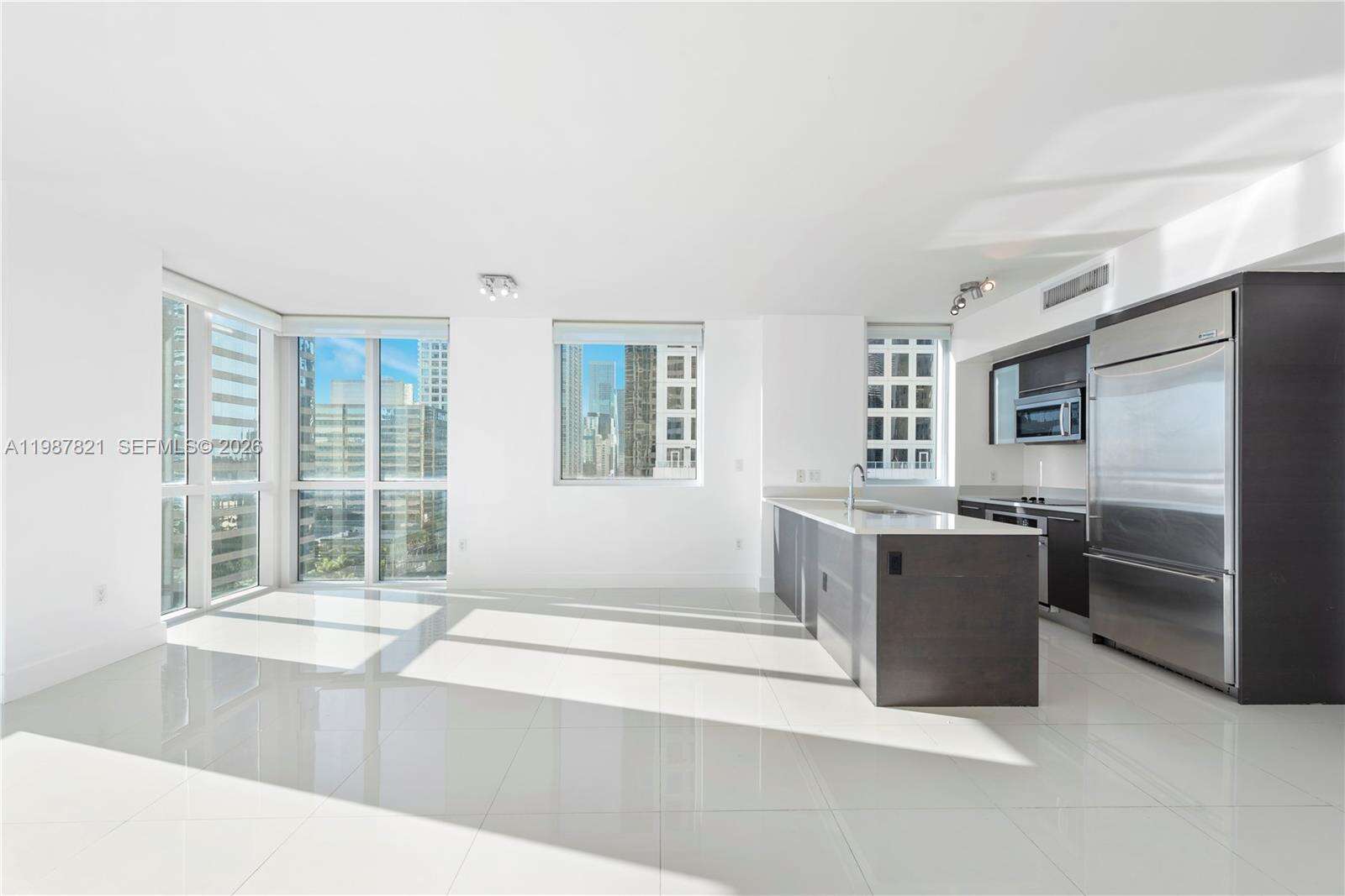 500 Brickell at 500 Brickell Ave, Miami, FL 33131 - For Sale photo 3