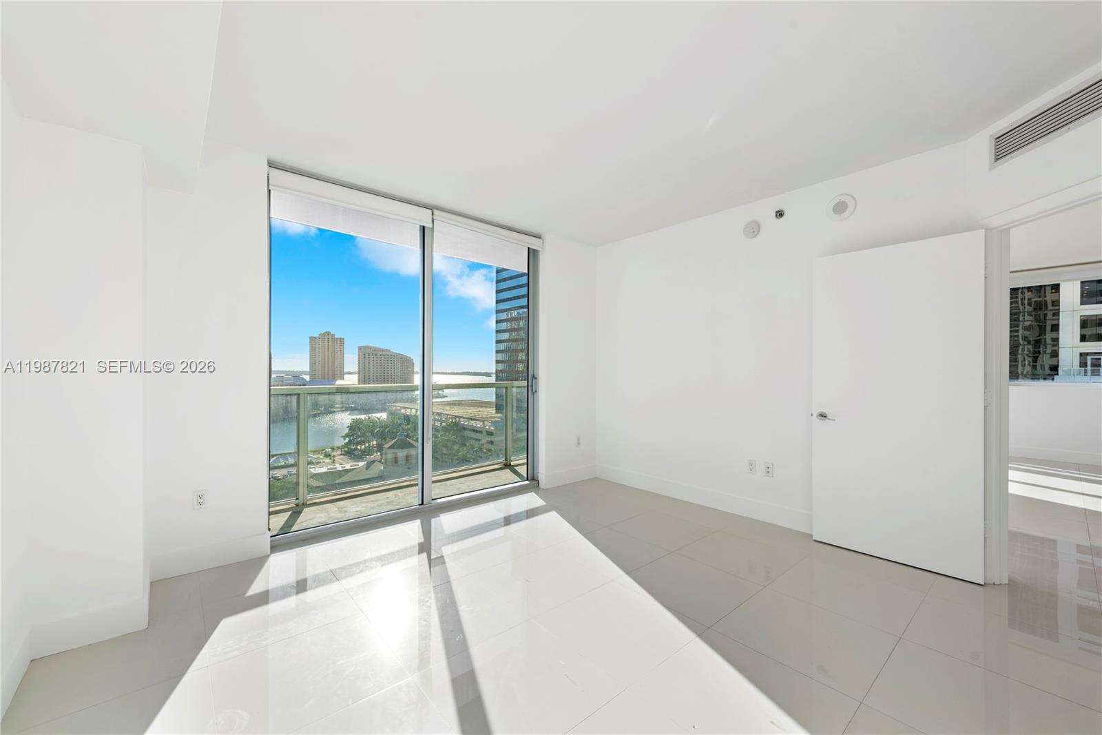 500 Brickell at 500 Brickell Ave, Miami, FL 33131 - For Sale photo 22