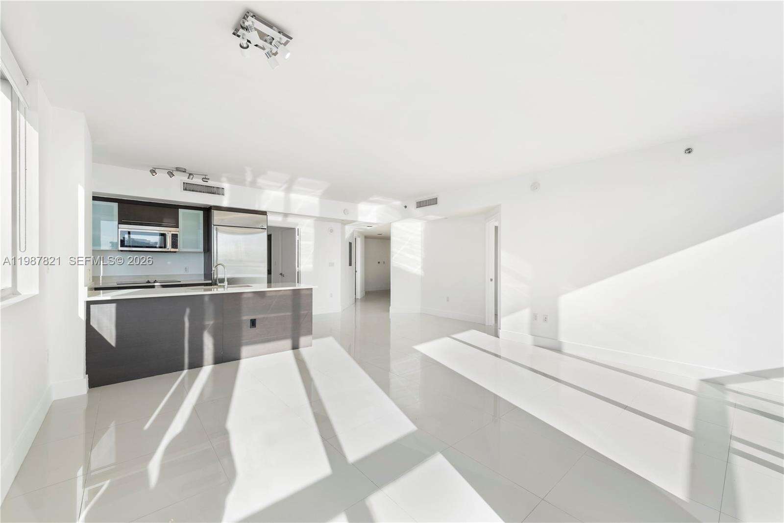500 Brickell at 500 Brickell Ave, Miami, FL 33131 - For Sale photo 5