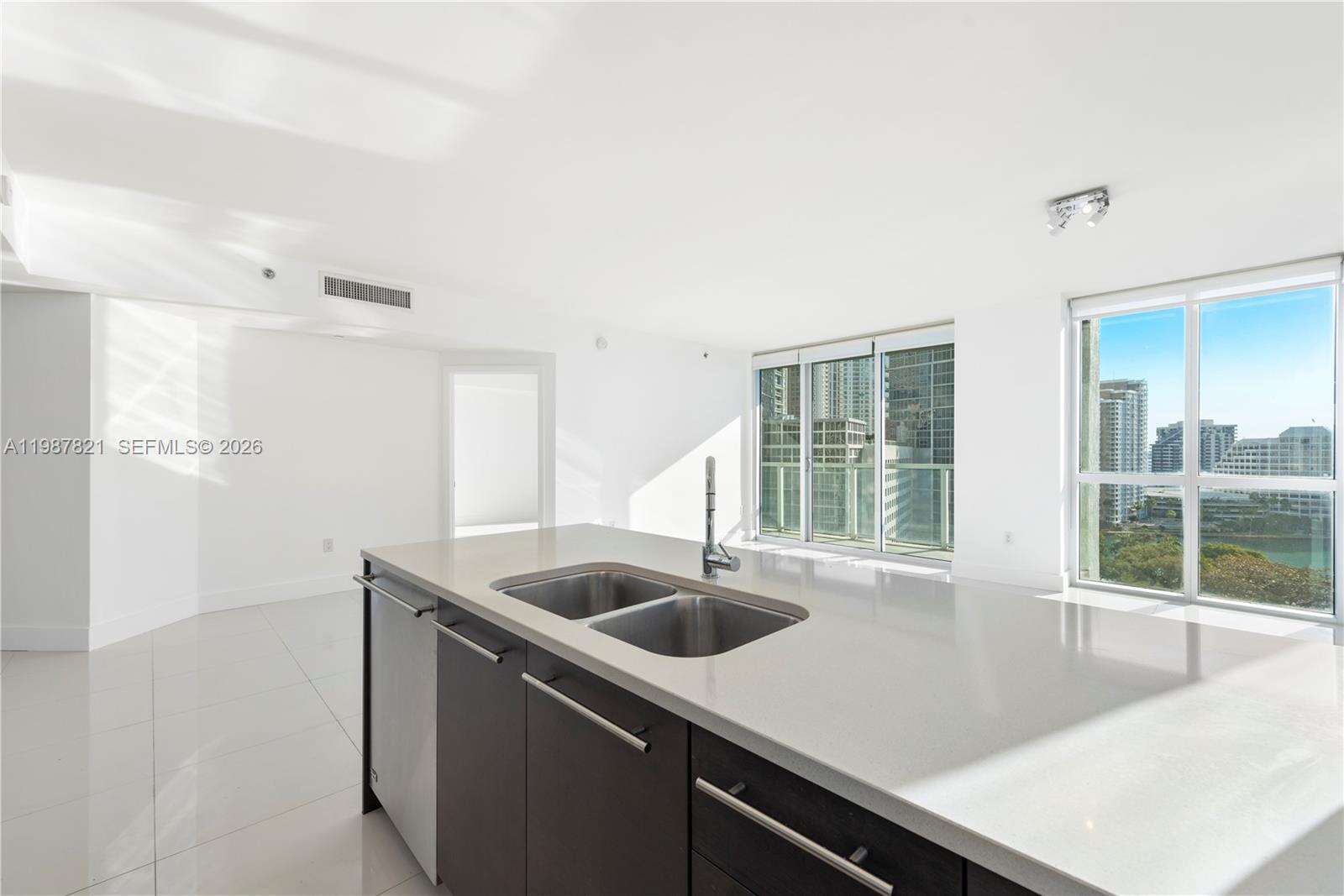 500 Brickell at 500 Brickell Ave, Miami, FL 33131 - For Sale photo 9