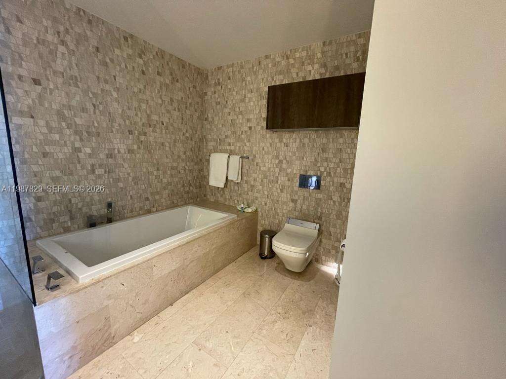 Rise Brickell at 88 7 St, Miami, FL 33130 - For Sale photo 7