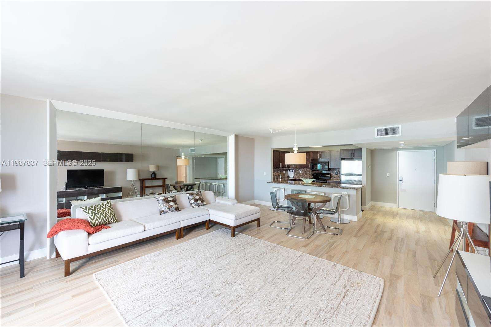 RONEY PALACE - 2301 Collins Ave, Miami Beach, FL 33139 | Picture 12