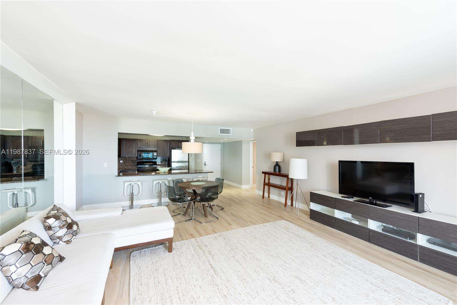 RONEY PALACE - 2301 Collins Ave, Miami Beach, FL 33139 | Picture 13
