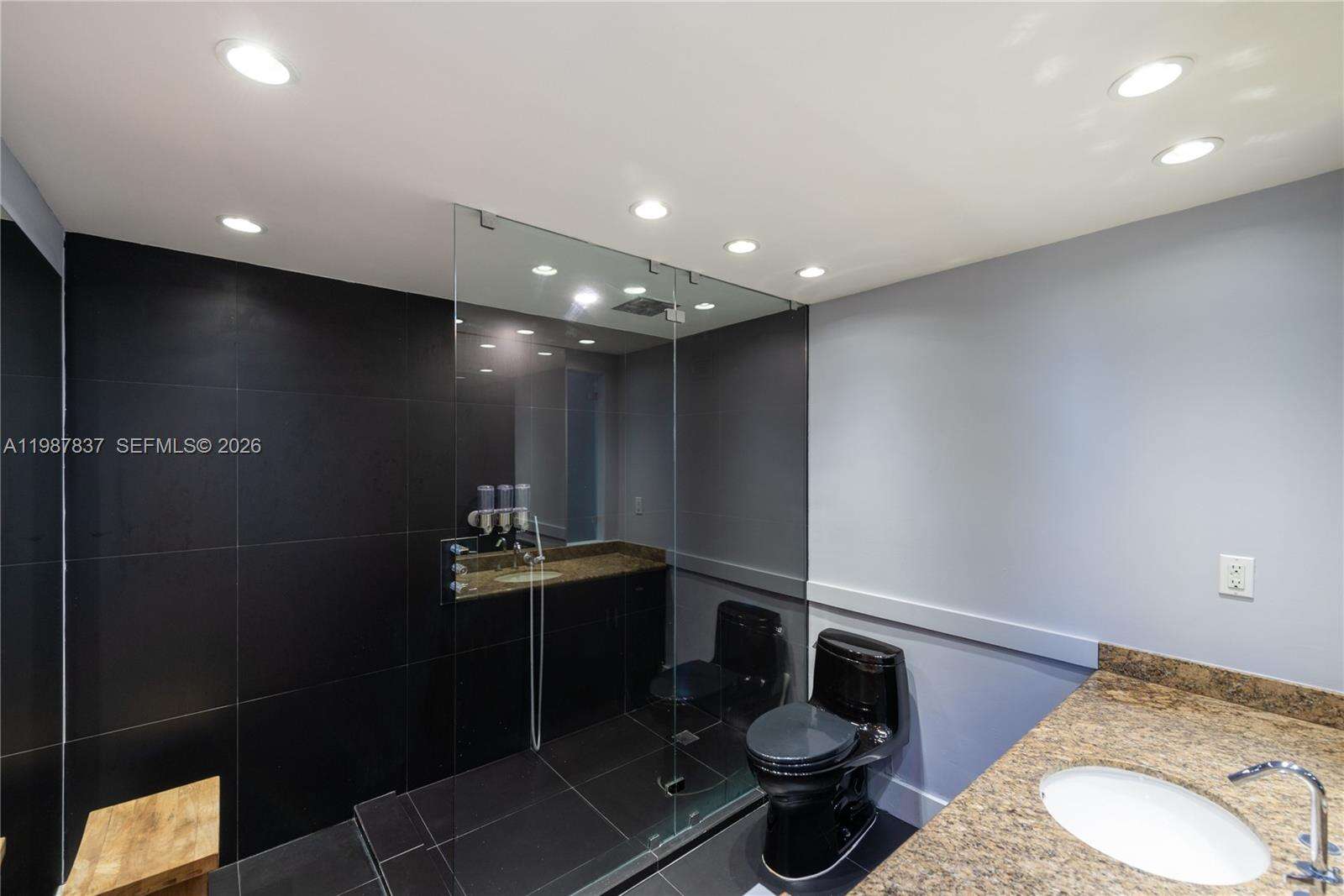 RONEY PALACE - 2301 Collins Ave, Miami Beach, FL 33139 | Picture 20