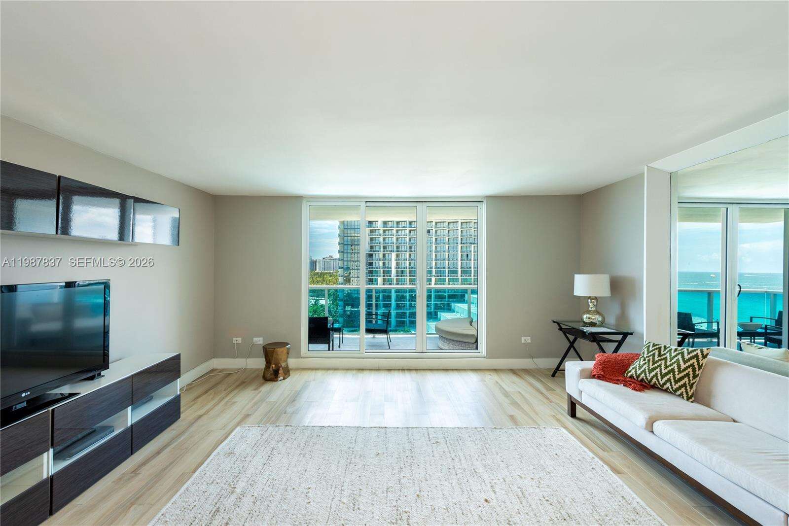 RONEY PALACE - 2301 Collins Ave, Miami Beach, FL 33139 | Picture 10