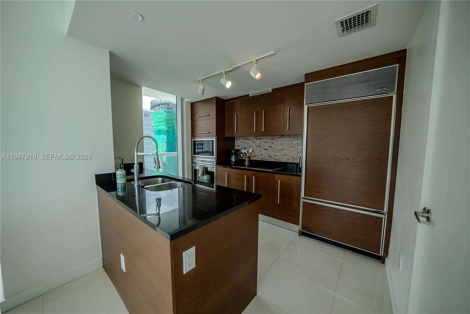 ICON BRICKELL CONDO NO 3 - , Miami, FL 33131 | Picture 13