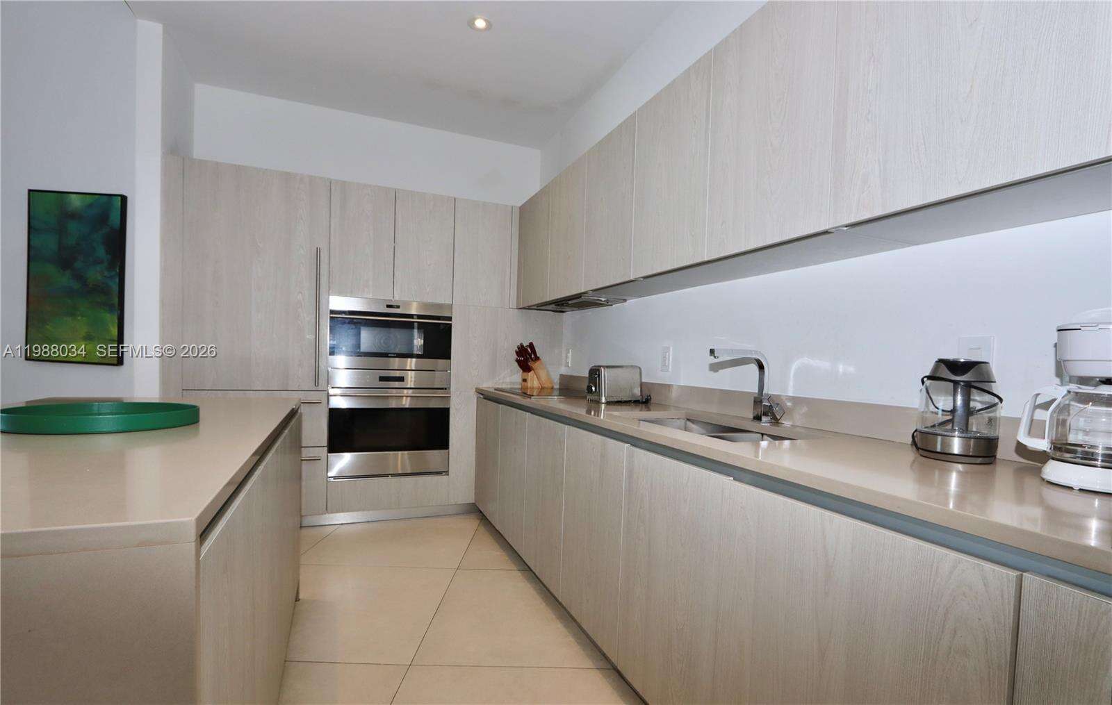 Hyde Resort at 4111 Ocean Dr, Hollywood, FL 33019 - For Sale photo 11