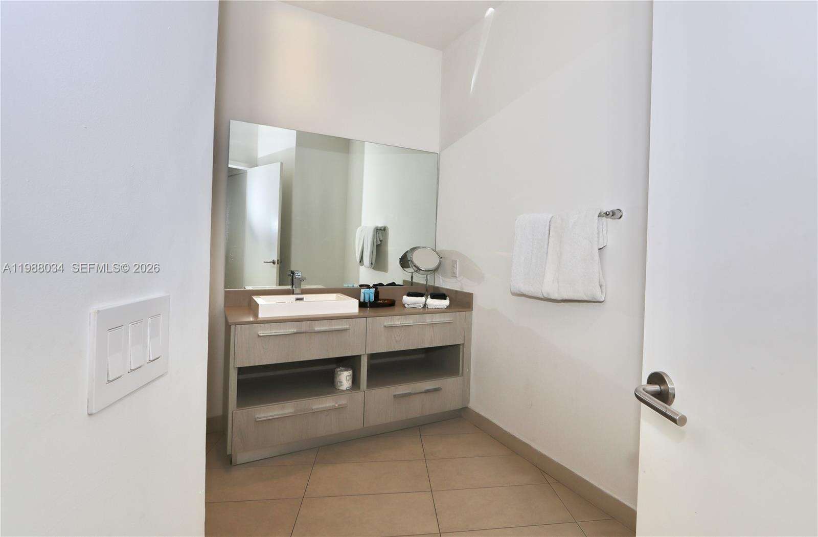 Hyde Resort at 4111 Ocean Dr, Hollywood, FL 33019 - For Sale photo 23