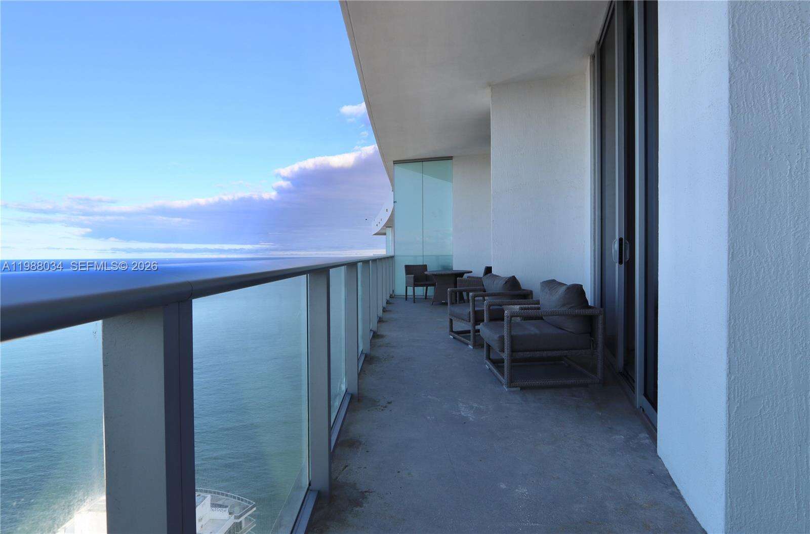Hyde Resort at 4111 Ocean Dr, Hollywood, FL 33019 - For Sale photo 4