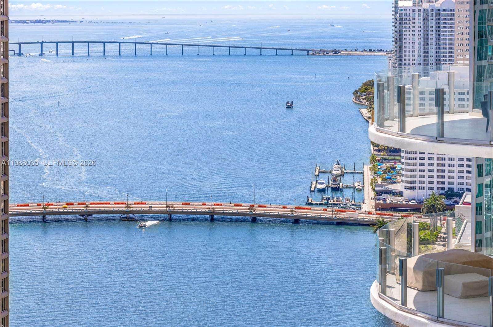 Met 1 at 300 Biscayne Blvd, Miami, FL 33131 - For Sale photo 24