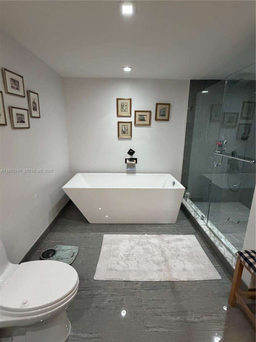 BRISTOL TOWER - 2127 Brickell Ave, Miami, FL 33129 | Picture 11