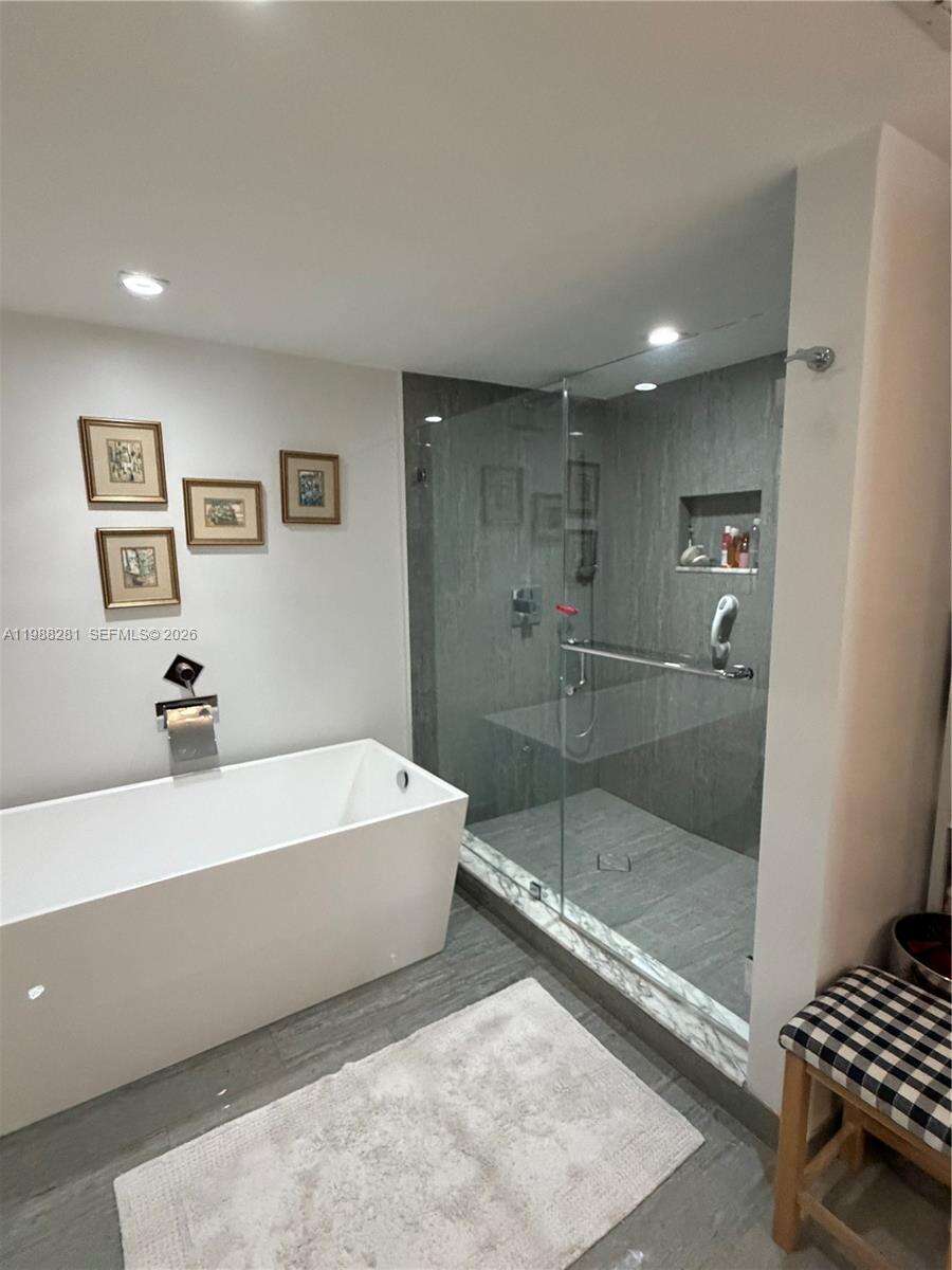 BRISTOL TOWER - 2127 Brickell Ave, Miami, FL 33129 | Picture 12