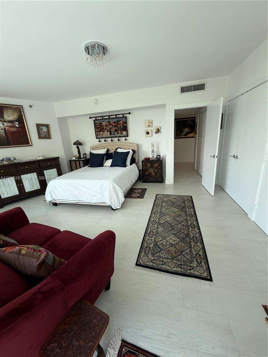 BRISTOL TOWER - 2127 Brickell Ave, Miami, FL 33129 | Picture 17