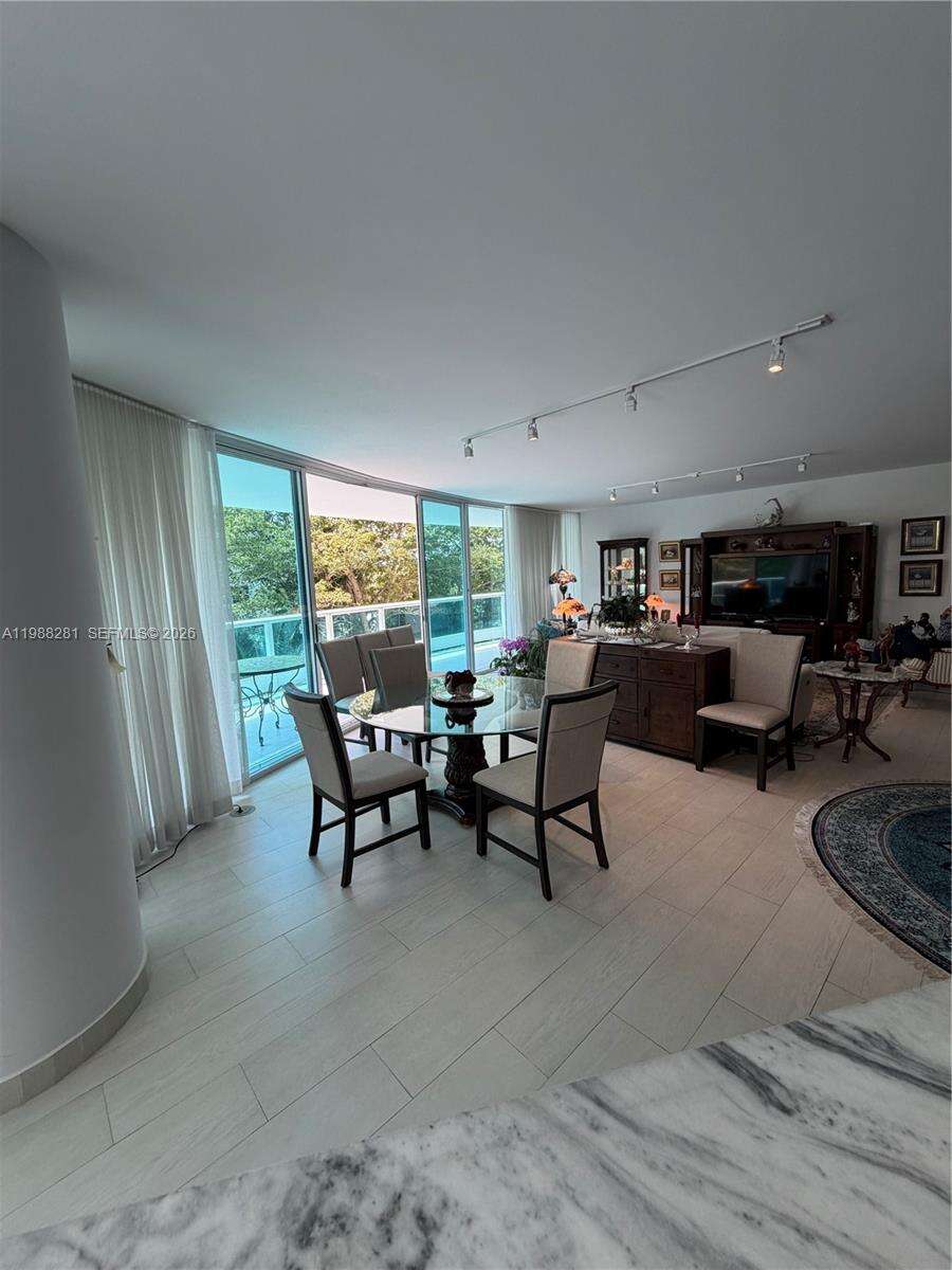 BRISTOL TOWER - 2127 Brickell Ave, Miami, FL 33129 | Picture 5