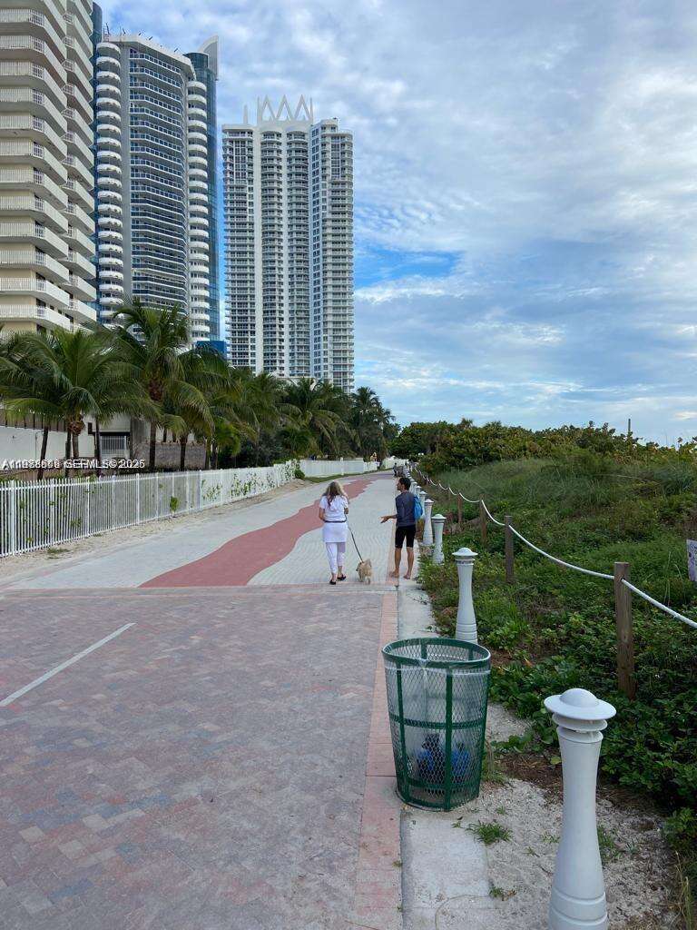 Maison Grande at 6039 Collins Ave, Miami Beach, FL 33140 - For Sale photo 19