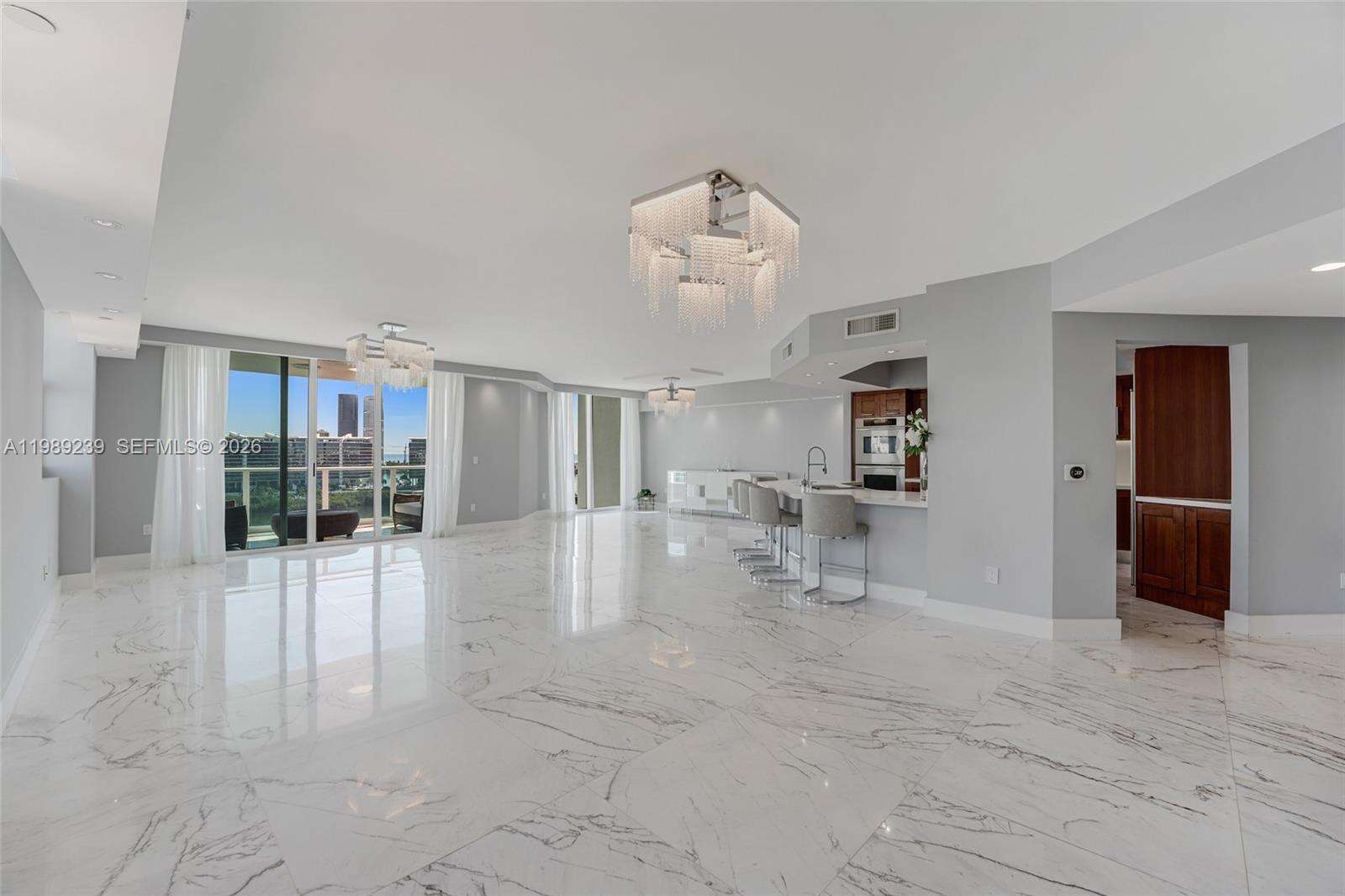 THE PENINSULA II - 3301 183 St, Aventura, FL 33160 | Picture 2