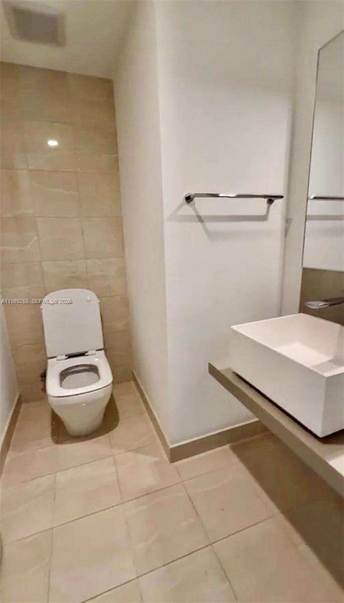 Brickell Flatiron at 1000 Brickell Plz, Miami, FL 33131 - For Sale photo 2