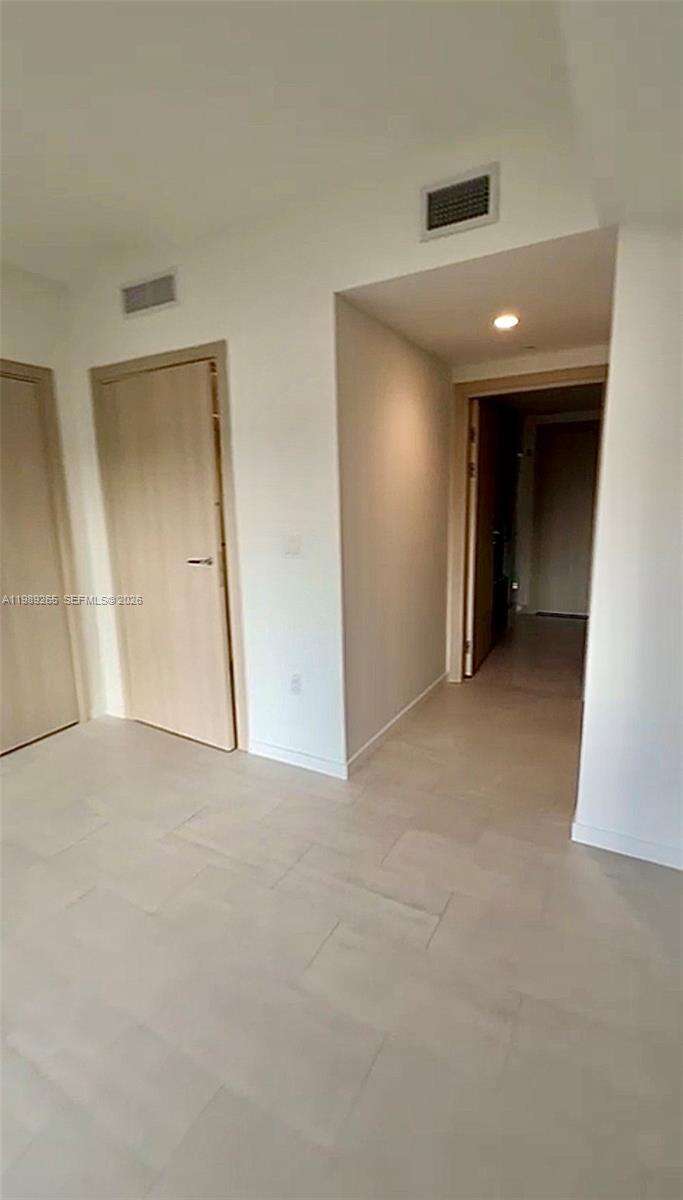 Brickell Flatiron at 1000 Brickell Plz, Miami, FL 33131 - For Sale photo 14
