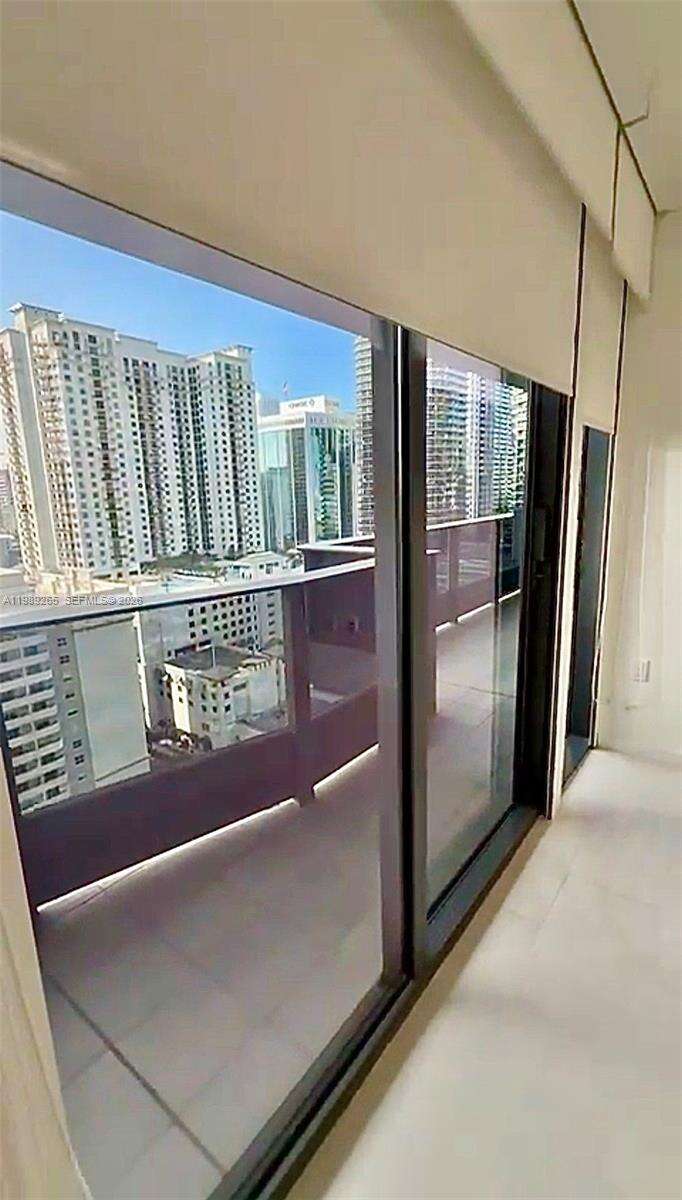 Brickell Flatiron at 1000 Brickell Plz, Miami, FL 33131 - For Sale photo 16