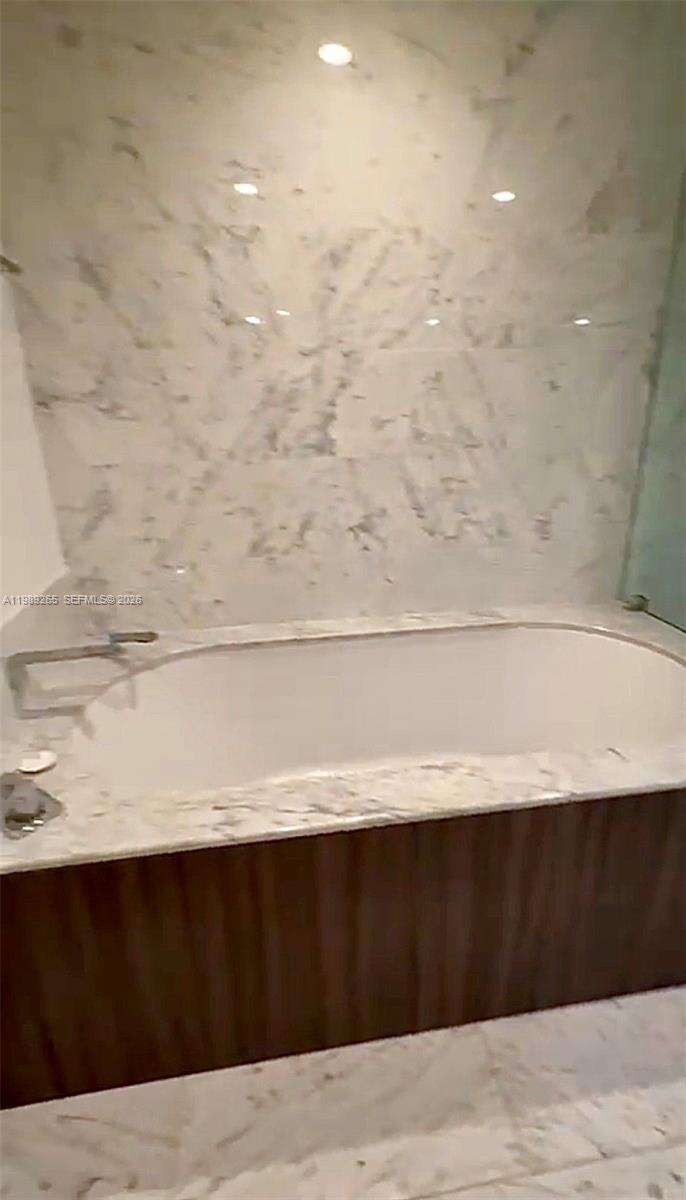 Brickell Flatiron at 1000 Brickell Plz, Miami, FL 33131 - For Sale photo 22