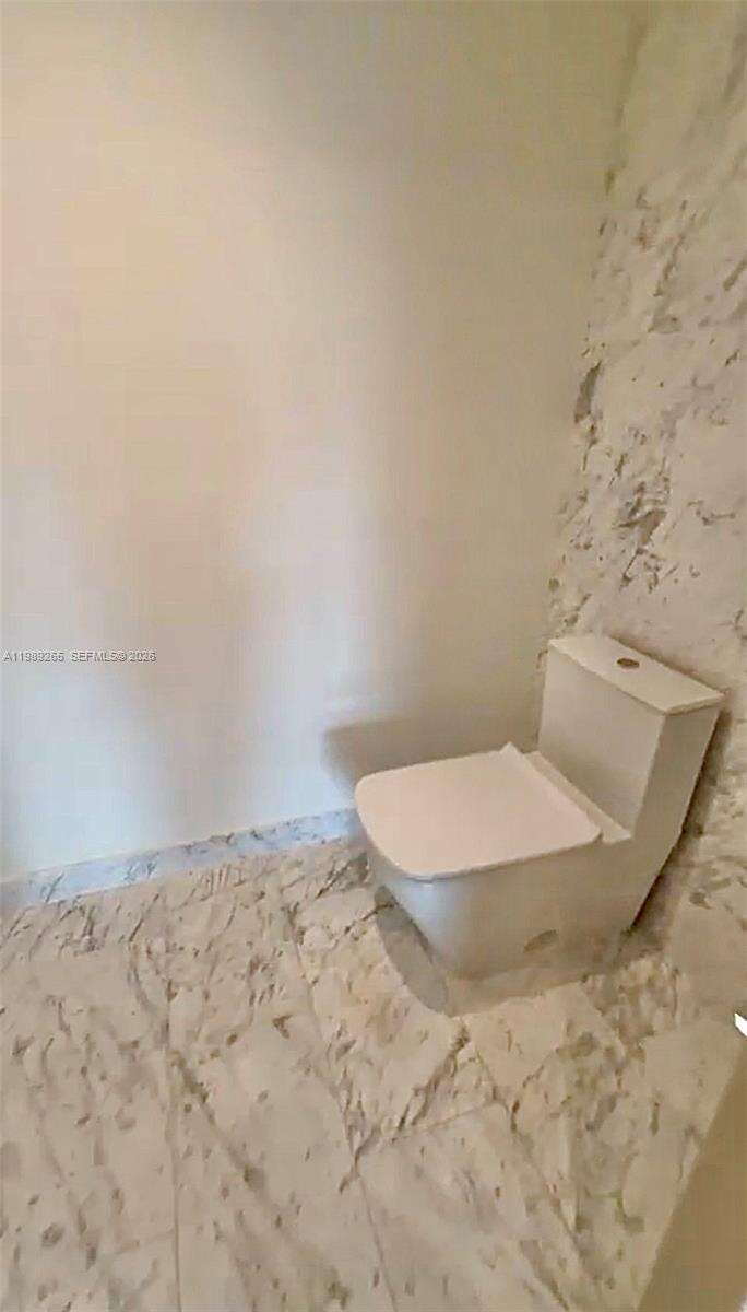 Brickell Flatiron at 1000 Brickell Plz, Miami, FL 33131 - For Sale photo 23