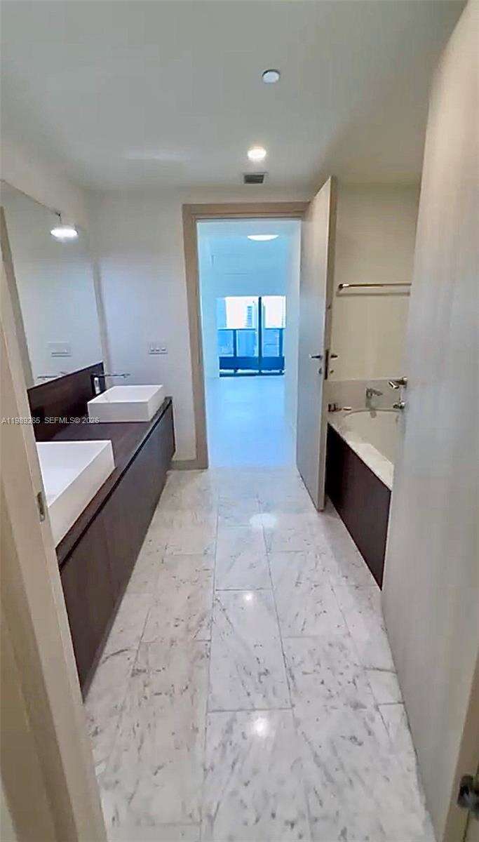 Brickell Flatiron at 1000 Brickell Plz, Miami, FL 33131 - For Sale photo 24
