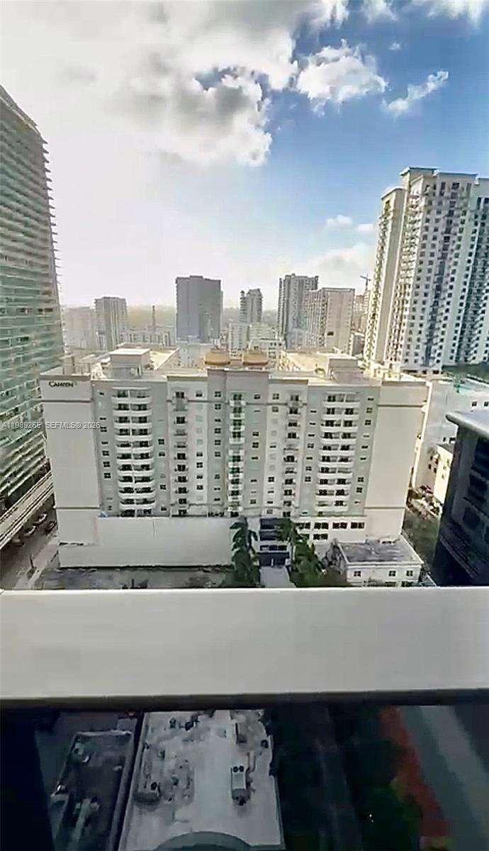 Brickell Flatiron at 1000 Brickell Plz, Miami, FL 33131 - For Sale photo 27