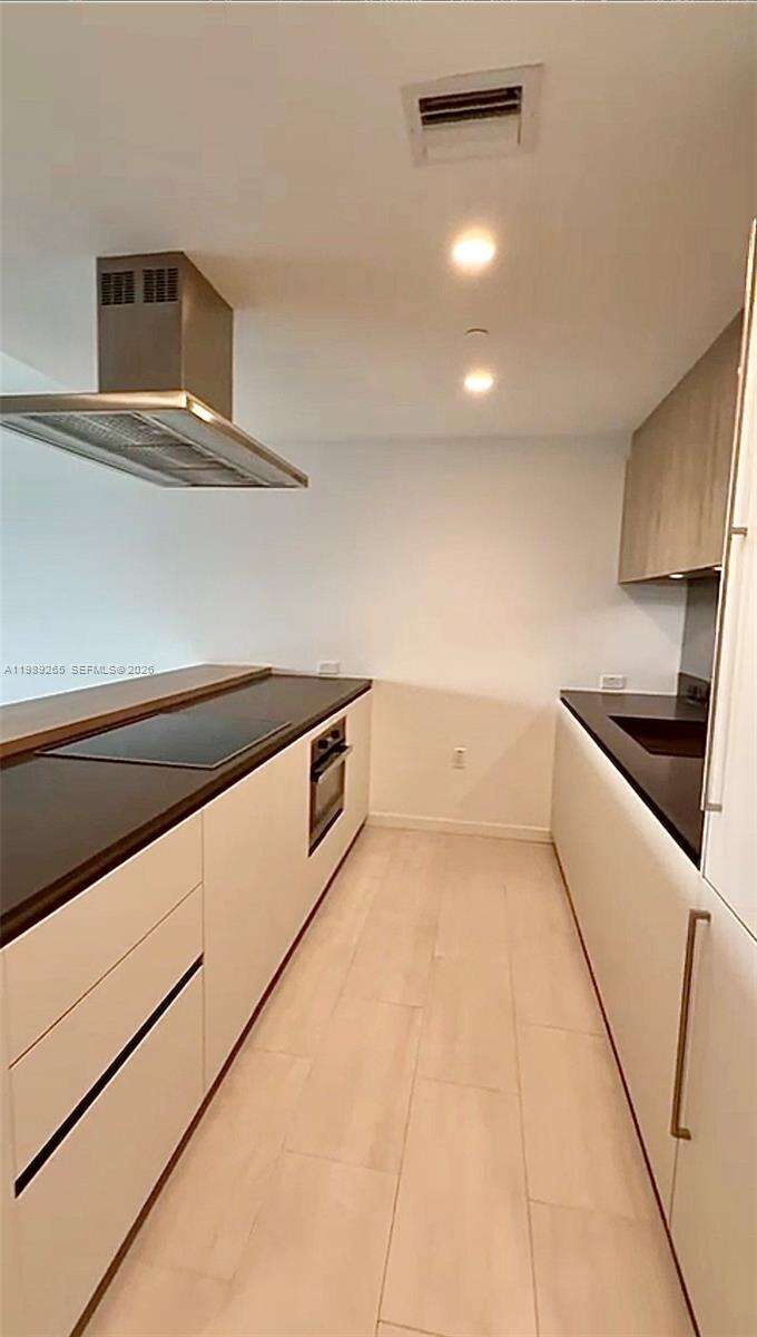 Brickell Flatiron at 1000 Brickell Plz, Miami, FL 33131 - For Sale photo 4