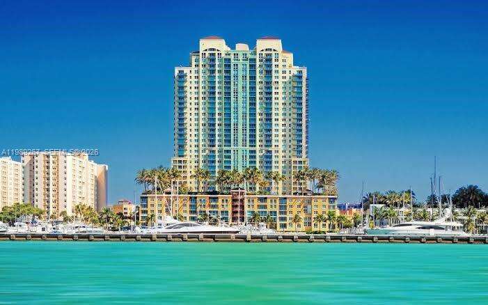 YACHT CLUB AT PORTOFINO - 90 Alton Rd, Miami Beach, FL 33139 | Picture 22