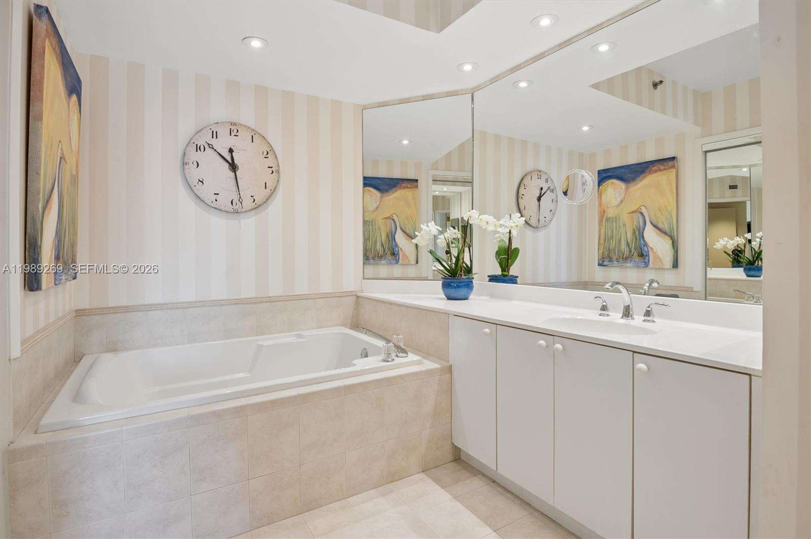 The Landmark at 20185 Country Club Dr, Aventura, FL 33180 - For Sale photo 12