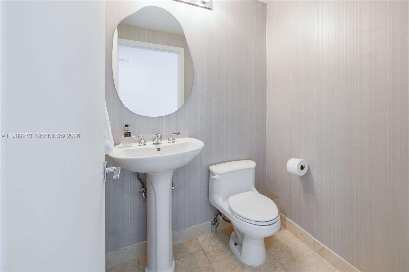 ATLANTIC III AT THE POINT - 21050 Point Pl, Aventura, FL 33180 | Picture 25