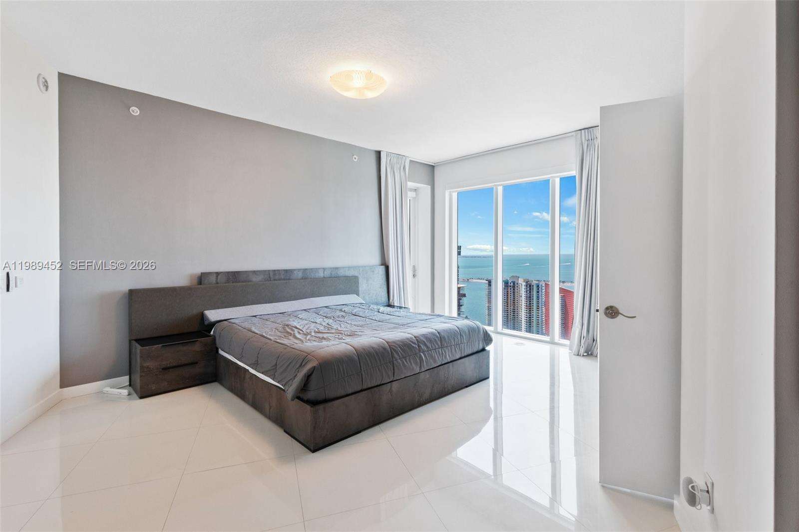 INFINITY AT BRICKELL - 60 13 St, Miami, FL 33130 | Picture 16