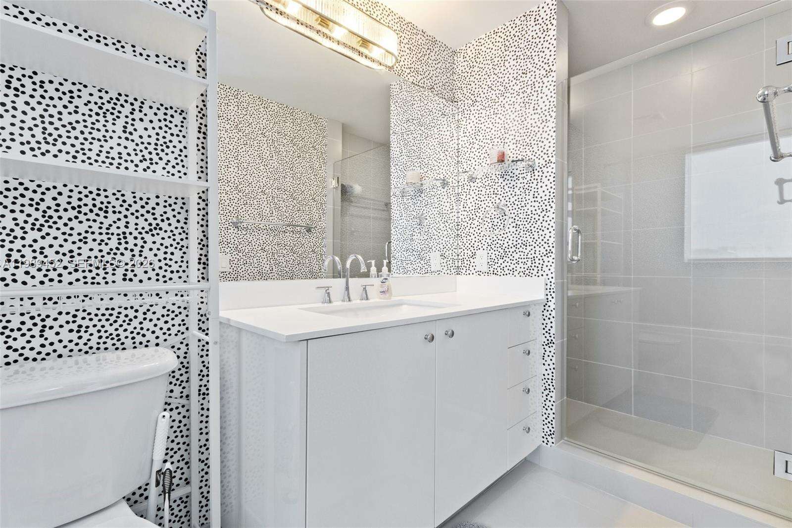 INFINITY AT BRICKELL - 60 13 St, Miami, FL 33130 | Picture 18