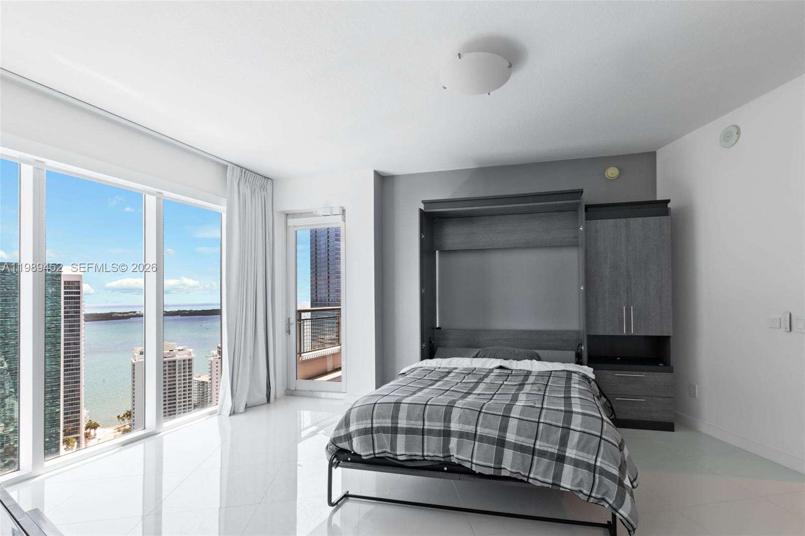 INFINITY AT BRICKELL - 60 13 St, Miami, FL 33130 | Picture 23