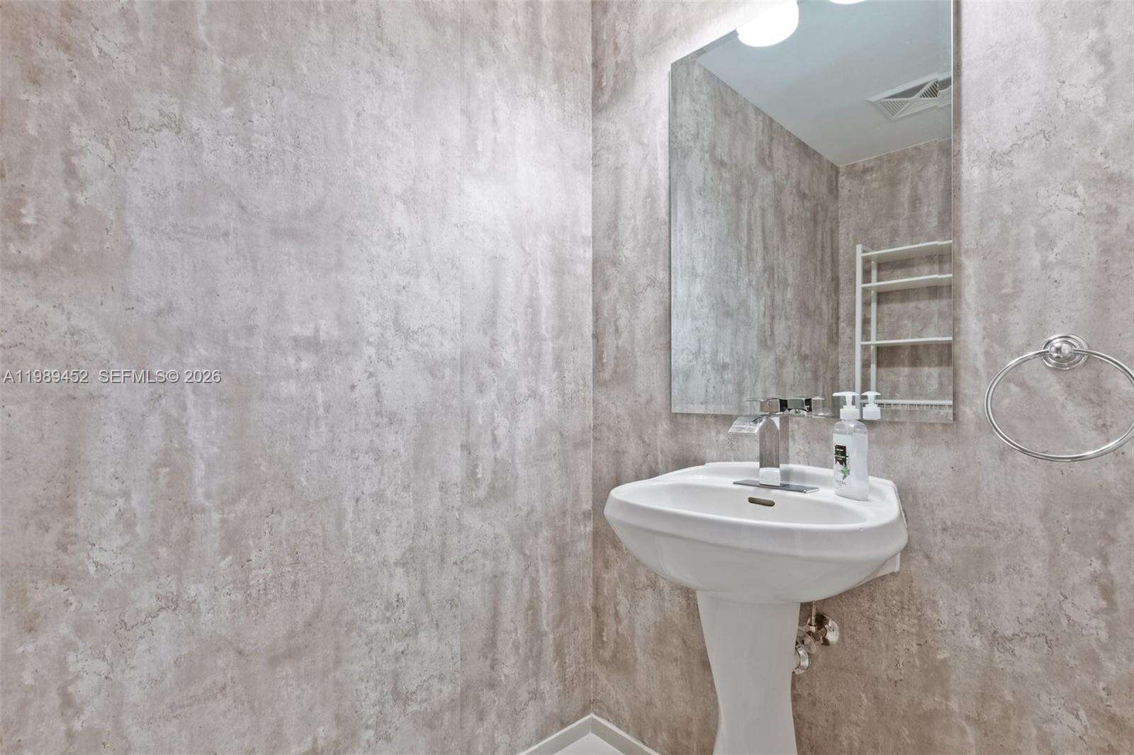 INFINITY AT BRICKELL - 60 13 St, Miami, FL 33130 | Picture 5