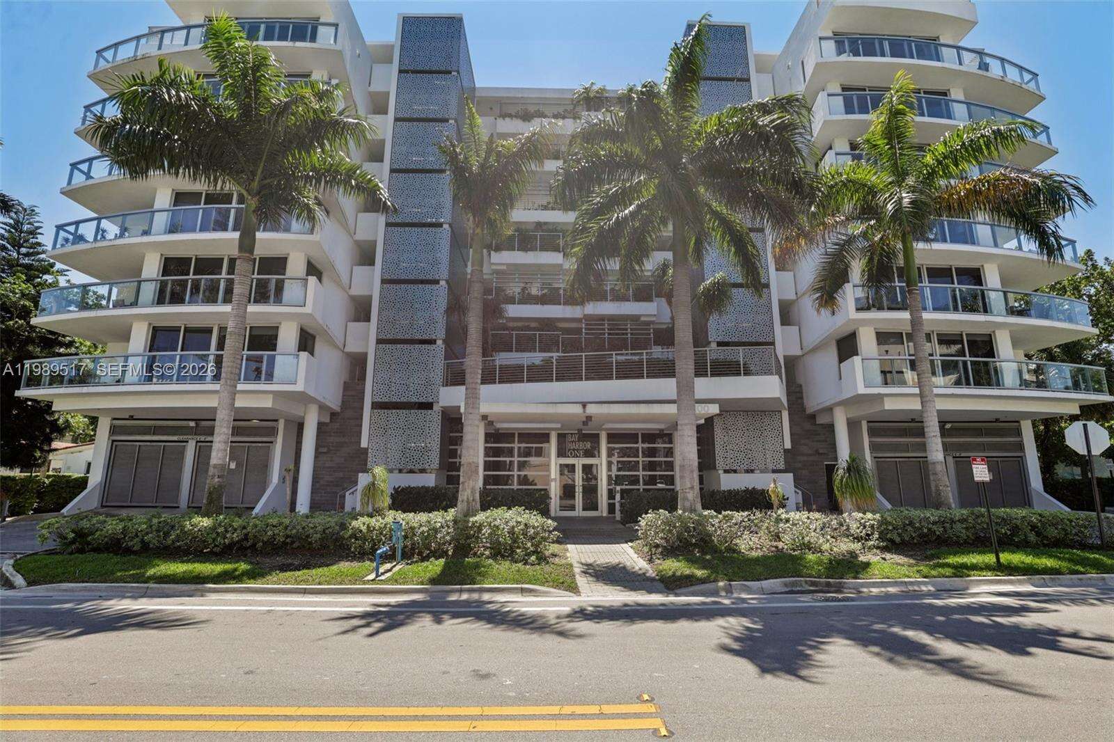 Bay Harbor One Condos for Sale & Rent | Picture 1